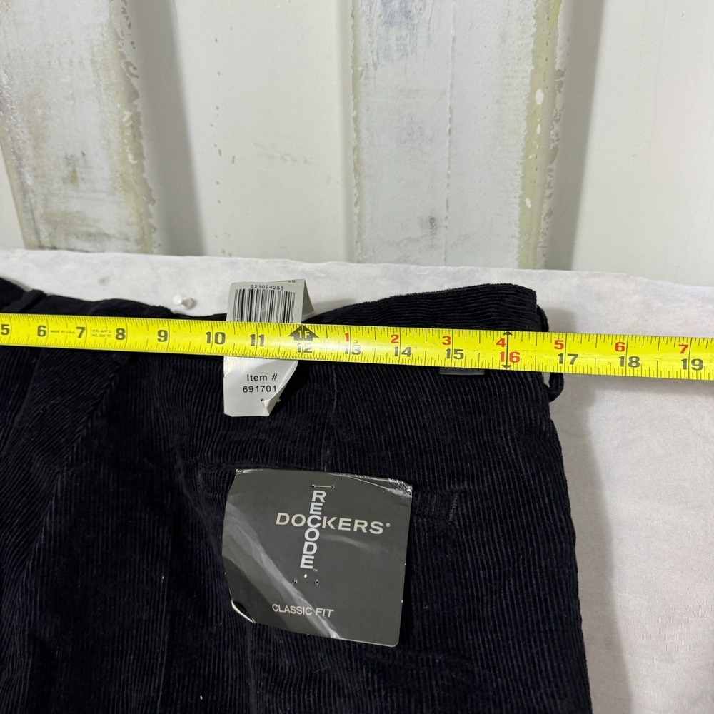 Vintage Dockers Cordrouy Pants Mens Black Classic Fit Pleated Size W34 L30 NWT - Picture 13 of 16